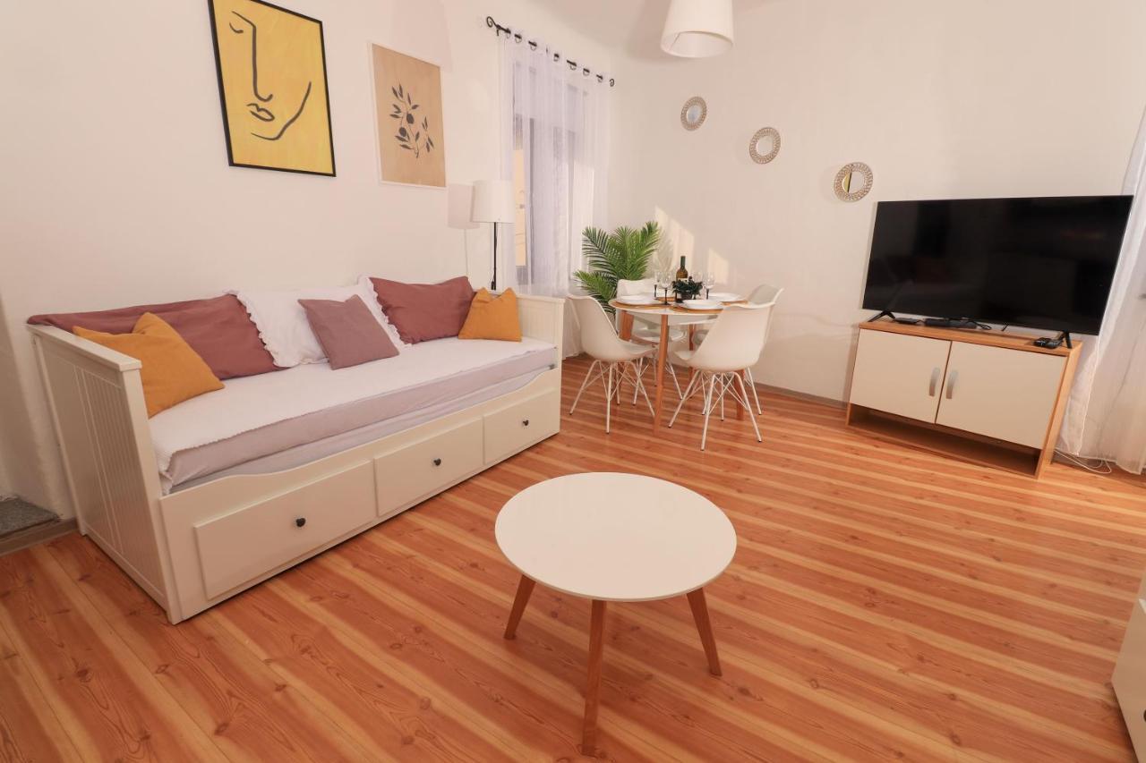 Sml Apartments 1 イゾラ エクステリア 写真