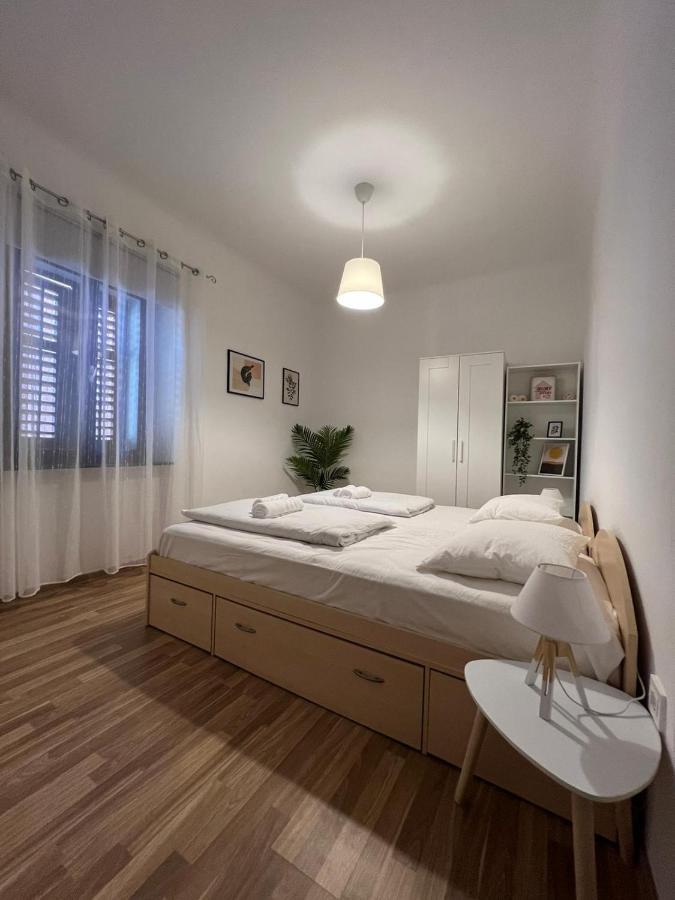 Sml Apartments 1 イゾラ エクステリア 写真