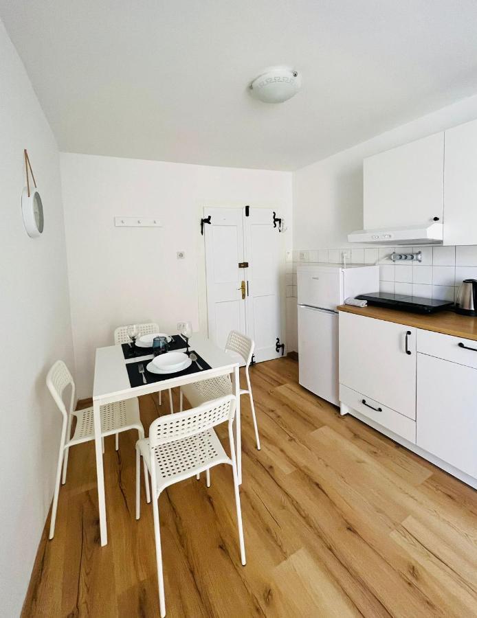Sml Apartments 1 イゾラ エクステリア 写真